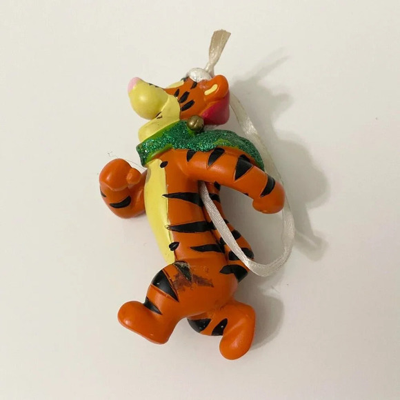 Lot of 2 Disney Winnie the Pooh Christmas Ornaments Tigger 3 Inch - Picture 2 of 16